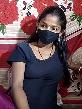 Itz_Aisha__のライブXXXチャット