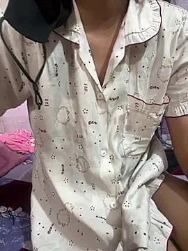 Sandhya_77 Pertunjukan Webcam