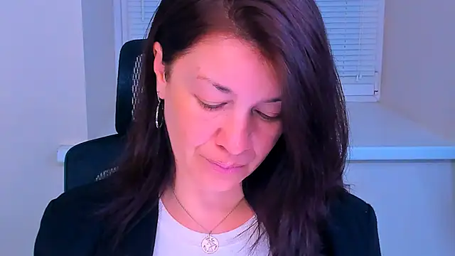 Chat +18 de AnaMills ao vivo