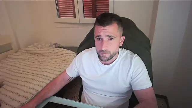 alex877x Show in webcam