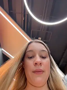 XXX chat uživo modela SashaCatt
