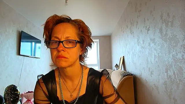LioraWeiss' Live XXX Chat