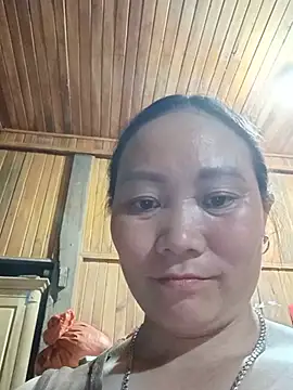 Chat +18 de Lindxx-hot ao vivo
