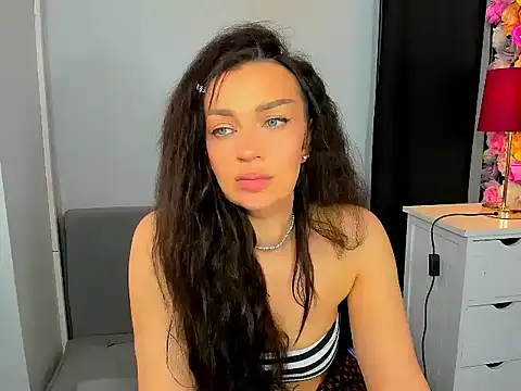 Chat +18 de OliviaFantasy ao vivo