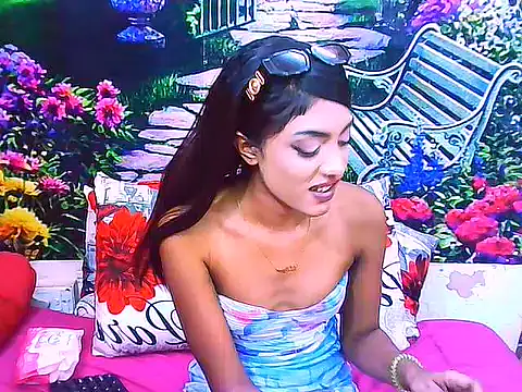 Chat +18 de IndianPretty14u2Luv ao vivo