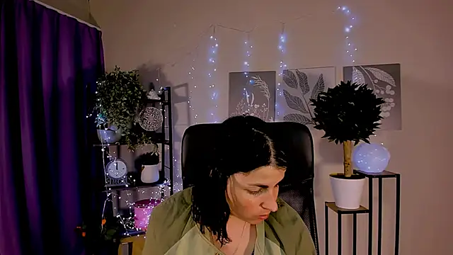 MartaEdams' Live XXX Chat