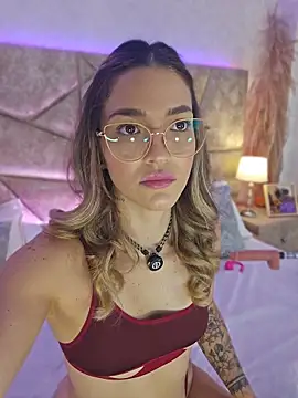 ClaradelMar's Live XXX Chat