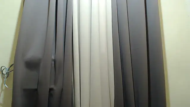 x_brittany_x's Live XXX Chat