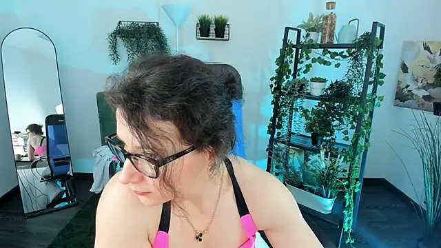 AureliaGleam 即時 XXX 聊天