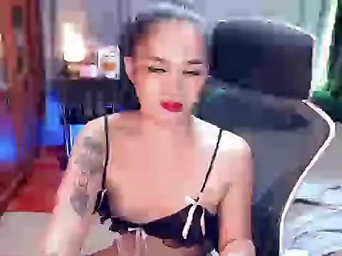 UrAsianGoddess Webcam show