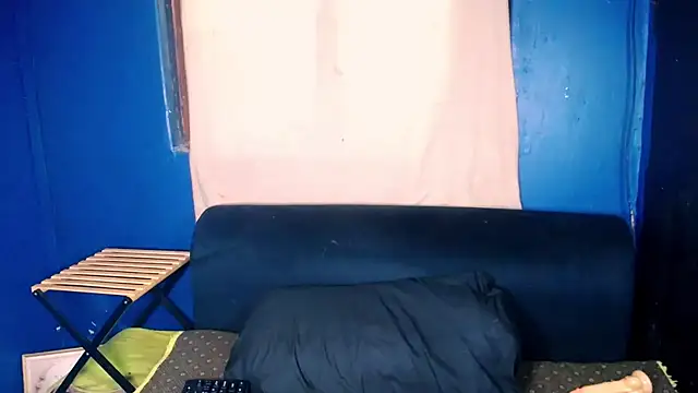 Littleindianmilf Live chatroom