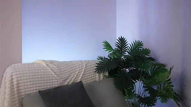 XXX chat uživo modela ClarineCasebolt