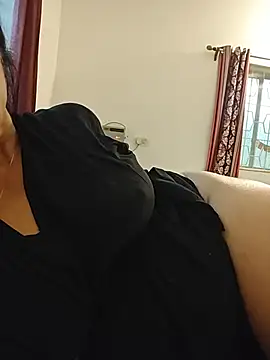 NakedMILFx's Live XXX Chat