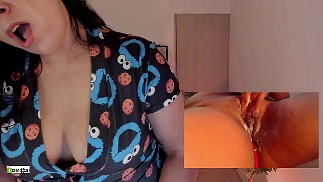 urcute_kitten – live chatrum