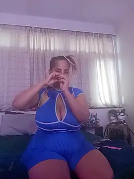 LaReineCleo's Live XXX Chat