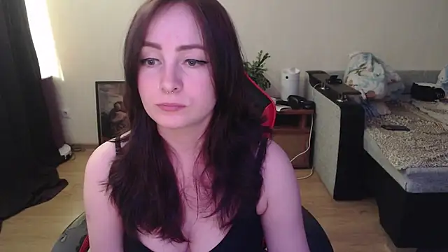 Chatroom XXX en direct de Laralianna