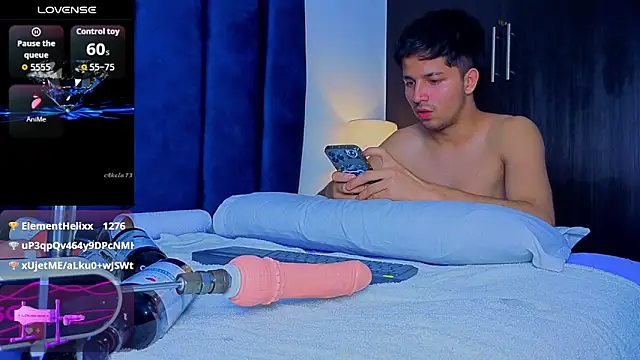 XXX chat uživo modela Issac_james_