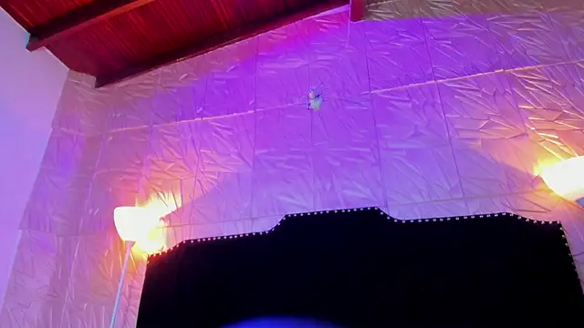Chat XXX en directo de JennyRouse01