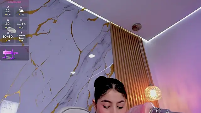 alissaowens_ Adlı Modelin Canlı Sohbet Odası