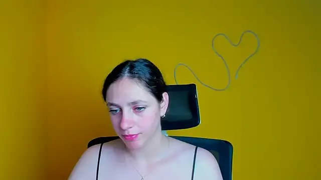 KissMeJulia's Live XXX Chat