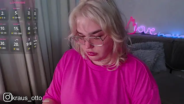mrs_kitty69's Live Chat Room