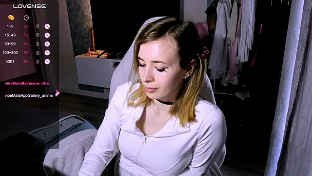 ZoyaMill live XXX chat