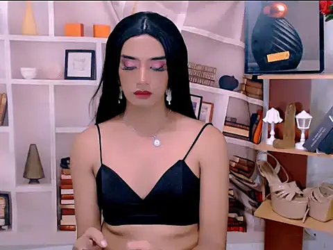 Queeny_Cassandra 在線直播表演