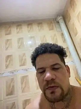 Dominicanobbのウェブカメラショー