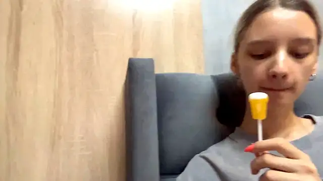 Tiffany_Blom Chat XXX live