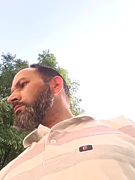 GentlemanX119 élő XXX-chatje