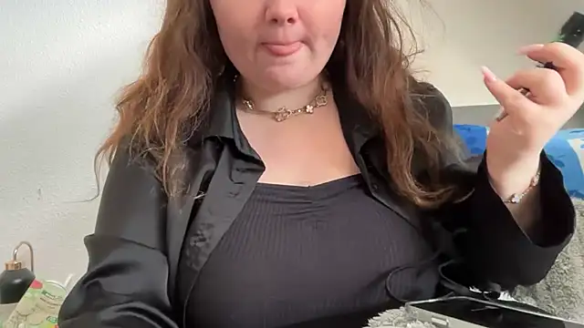 Chat +18 de SummerHoney ao vivo