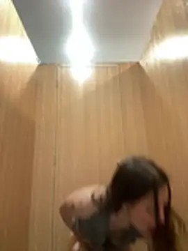 Show de SaintSquirt na webcam