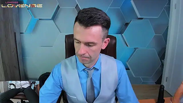 SteveTiger: онлайн-секс-чат