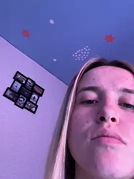 BeatrixxAndLiam Webcam show