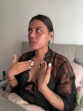RachelWeisz_ Chat XXX in diretta
