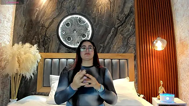 BellaPeers_ Chat XXX in diretta