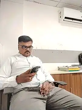 Desi_Lodo_Gujju_Boy Show Webcam