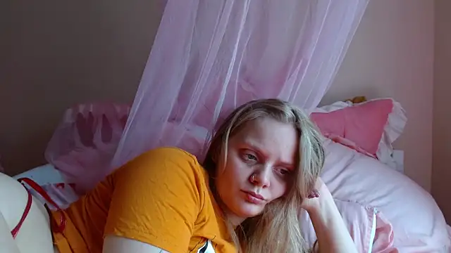Chat +18 de CherrysGotCakes ao vivo