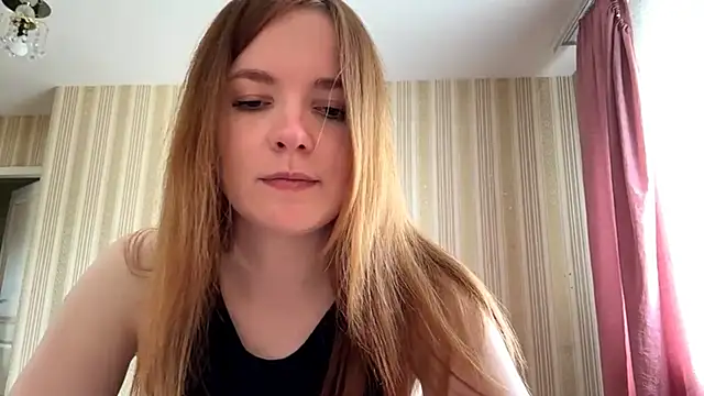 FransiscaLauderback Show in webcam