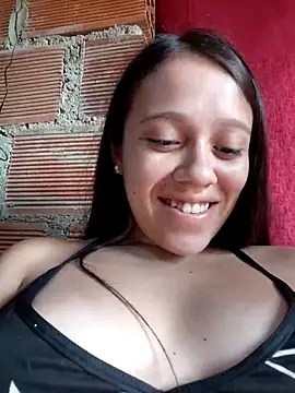 lachiki_plus' Webcam Show