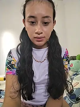L0lita_Emi12's Webcam Show