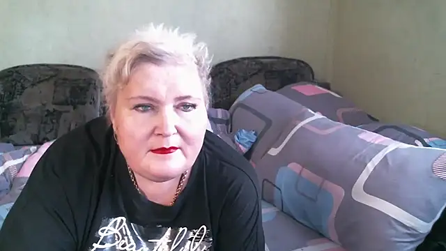 Lana555 Adlı Modelin Canlı XXX Sohbeti