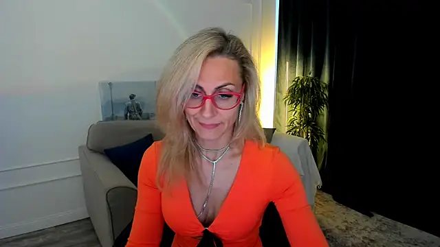 MuseOfStage's Live XXX Chat