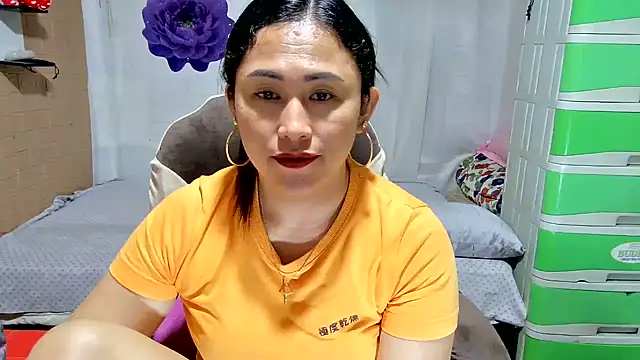 Filipina_Desire Adlı Modelin Canlı XXX Sohbeti