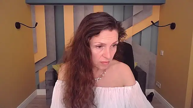 Chat XXX en directo de EllaLong