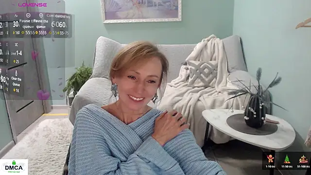 XXX chat uživo modela HornyMilf_777