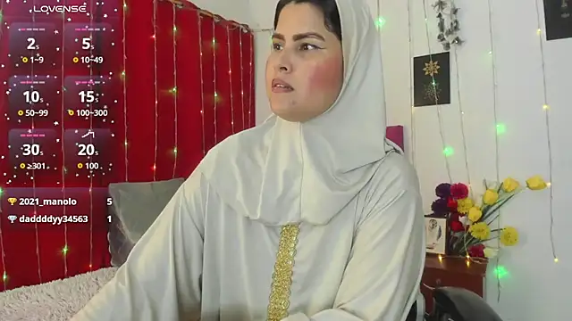AishaAmin_n Webbikameraesitys