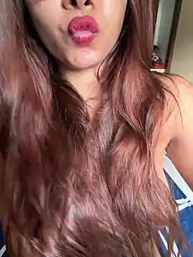 Queen_sofiyaa Adlı Modelin Canlı XXX Sohbeti
