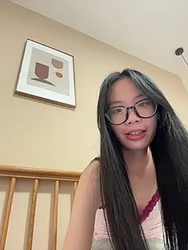 PetiteTight Live XXX Chat