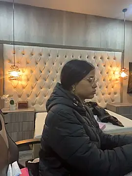 XXX chat uživo modela Susan_Voltaire